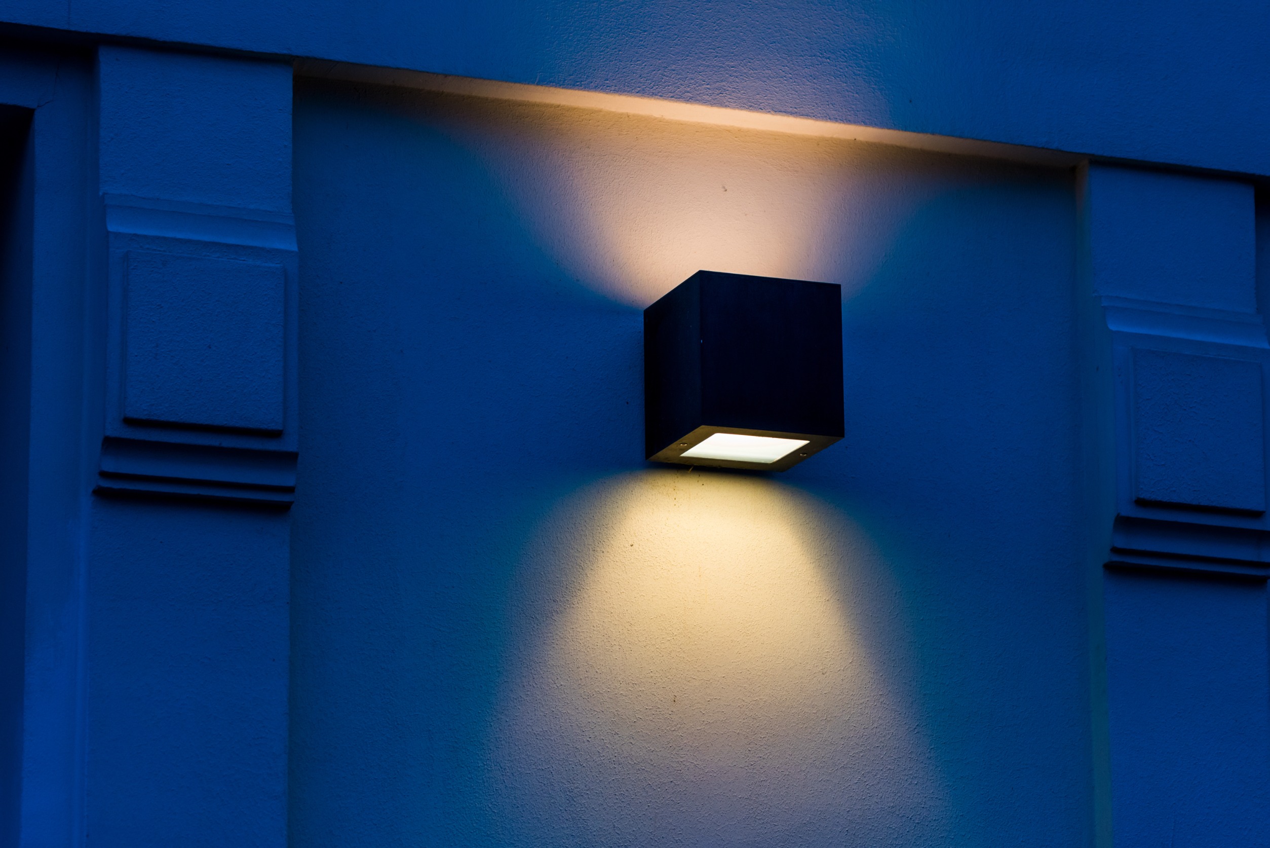 adding-aesthetics-peace-of-mind-with-outdoor-security-lights-p-o-p